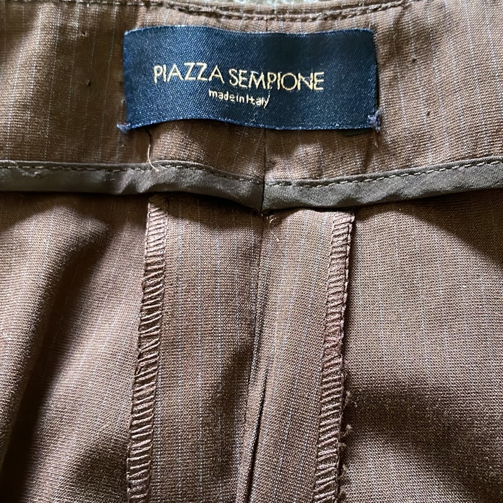 Piazza Sempione Brown Pin Stripes "Audrey" capri pants. - Picture 6 of 8